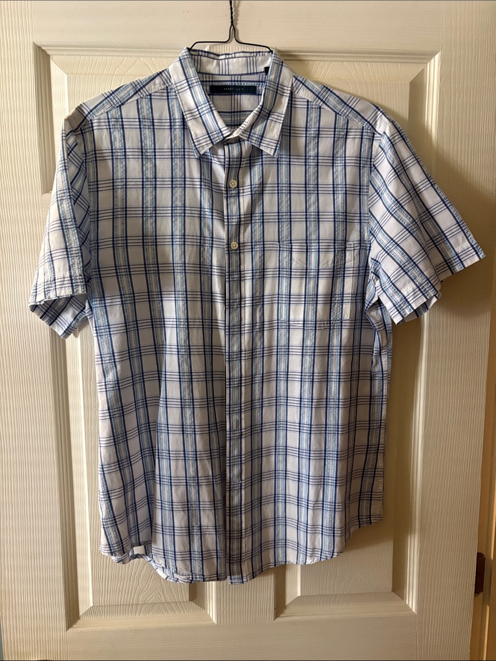 Perry Ellis White and Blue Plaid Short-Sleeve Button-Down Shirt Size Large
